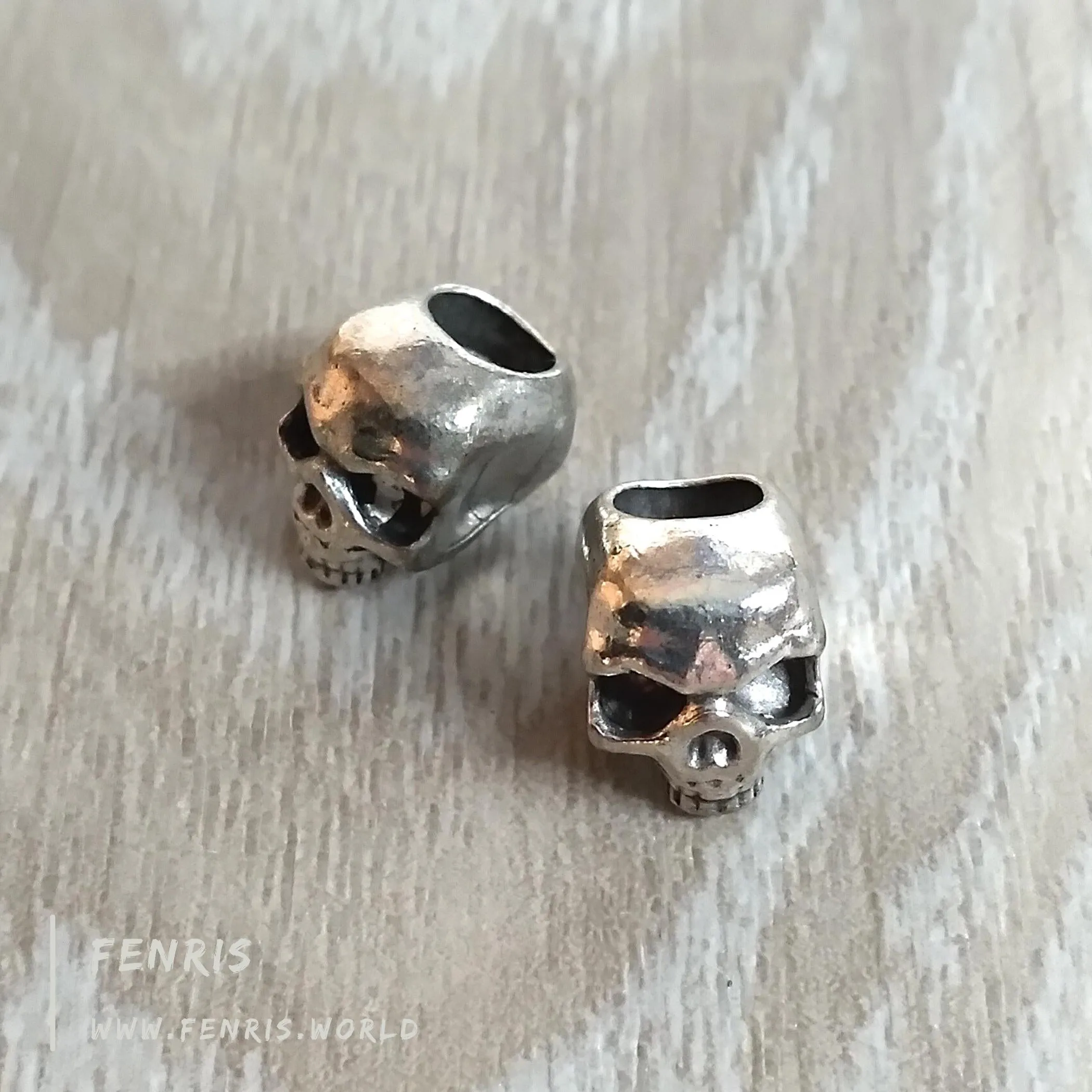 Beard Beads Silver Skulls 1 Pair