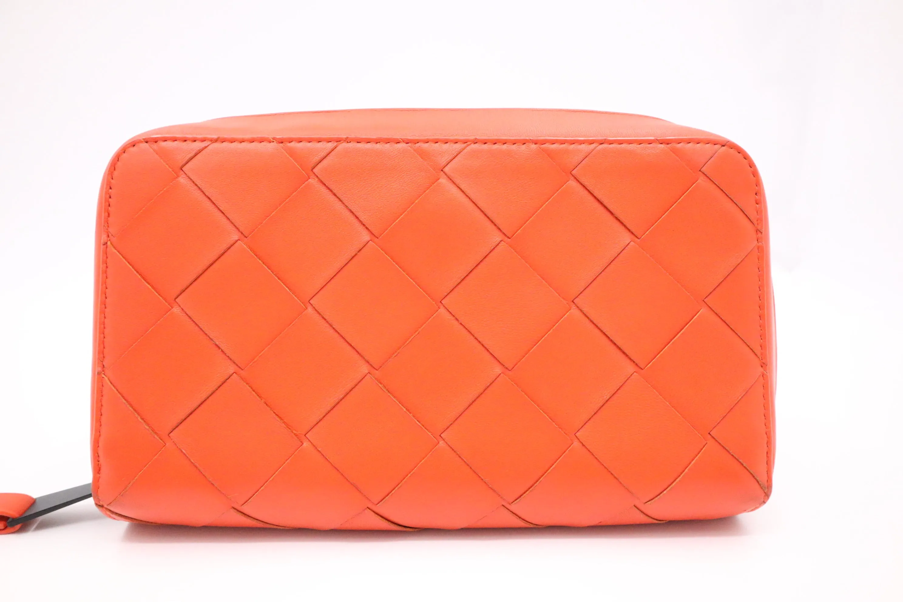 Bottega Veneta Maxi Clutch in Orange Intrecciato Leather