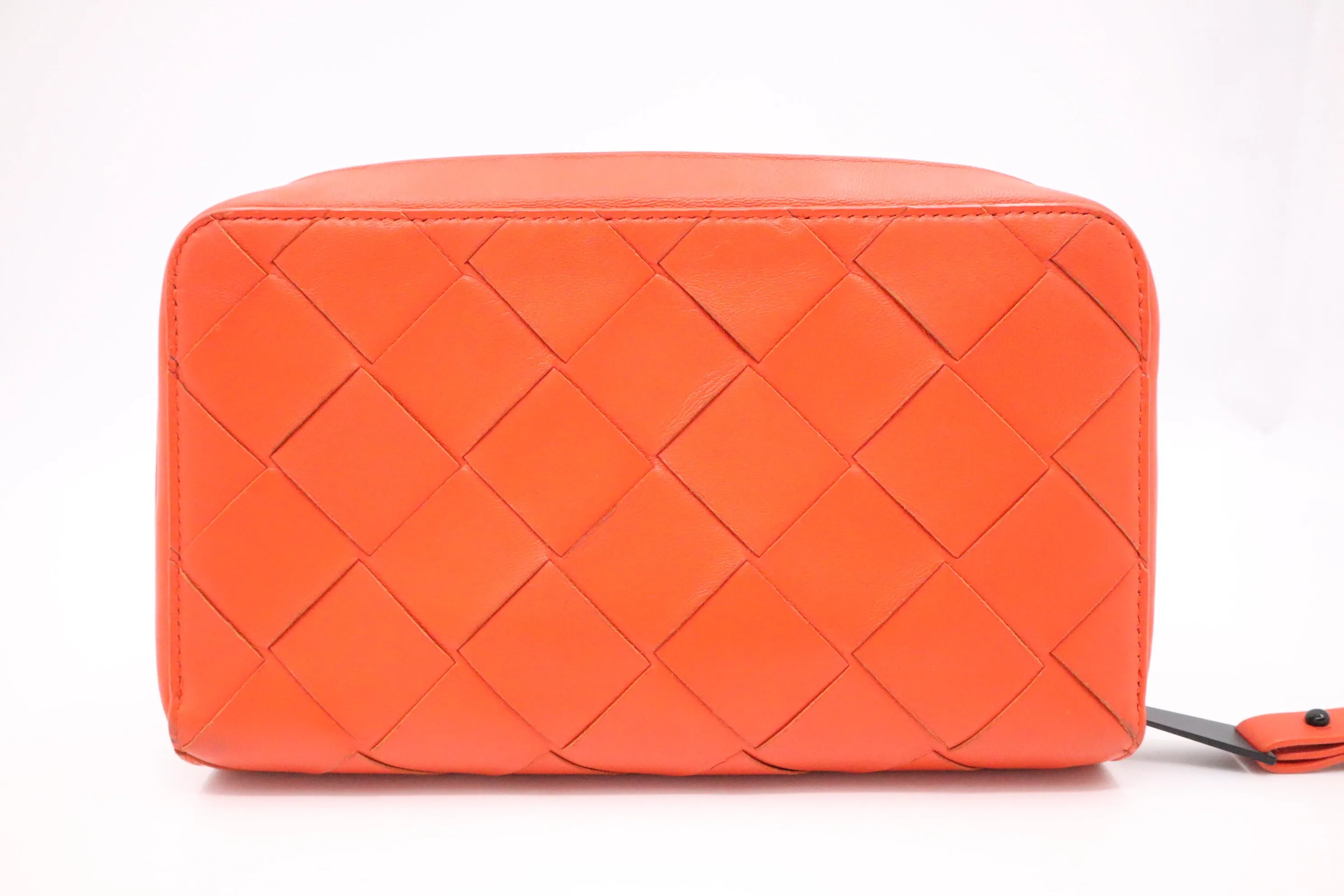 Bottega Veneta Maxi Clutch in Orange Intrecciato Leather