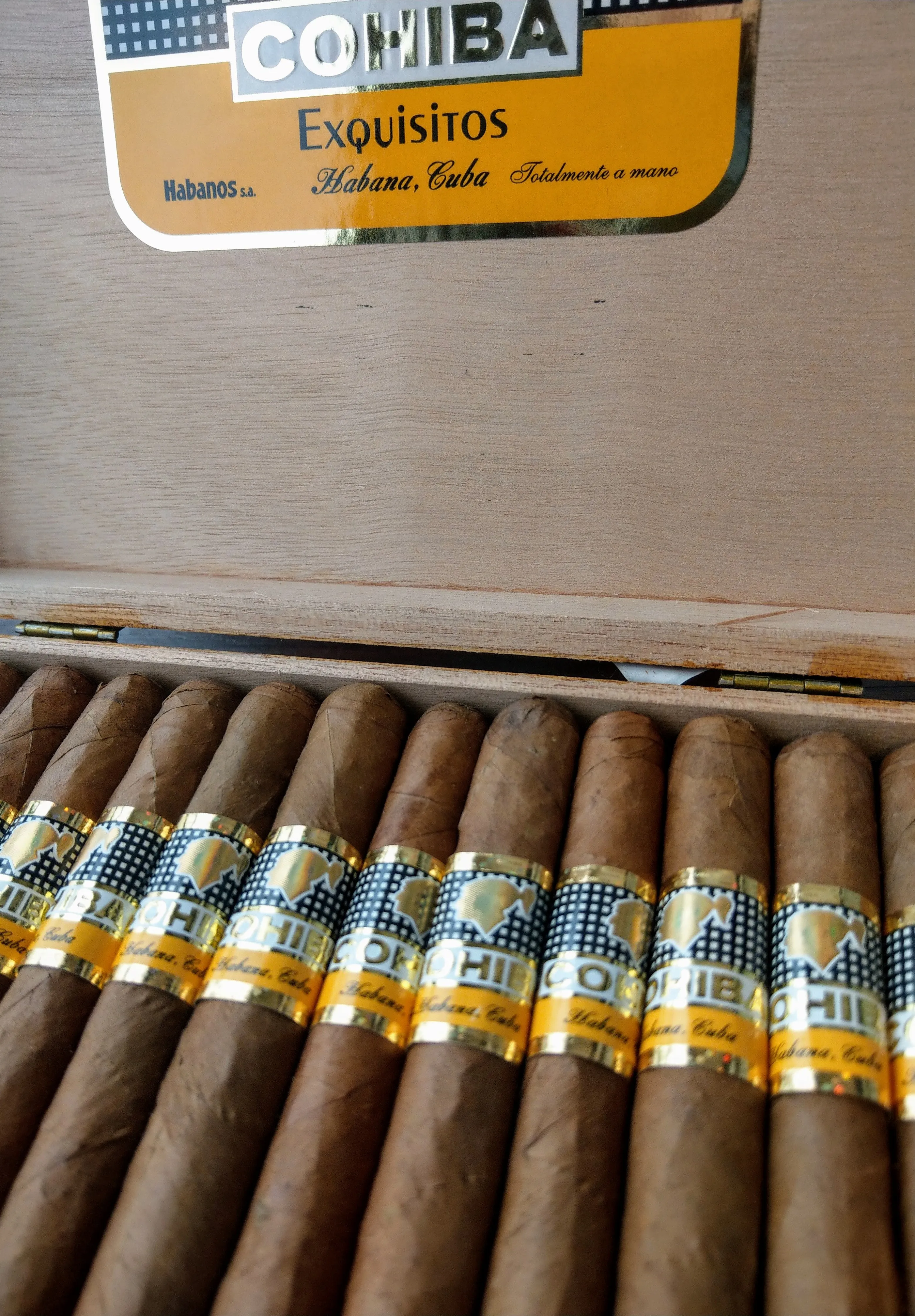 Cohiba Exquisitos Cigar