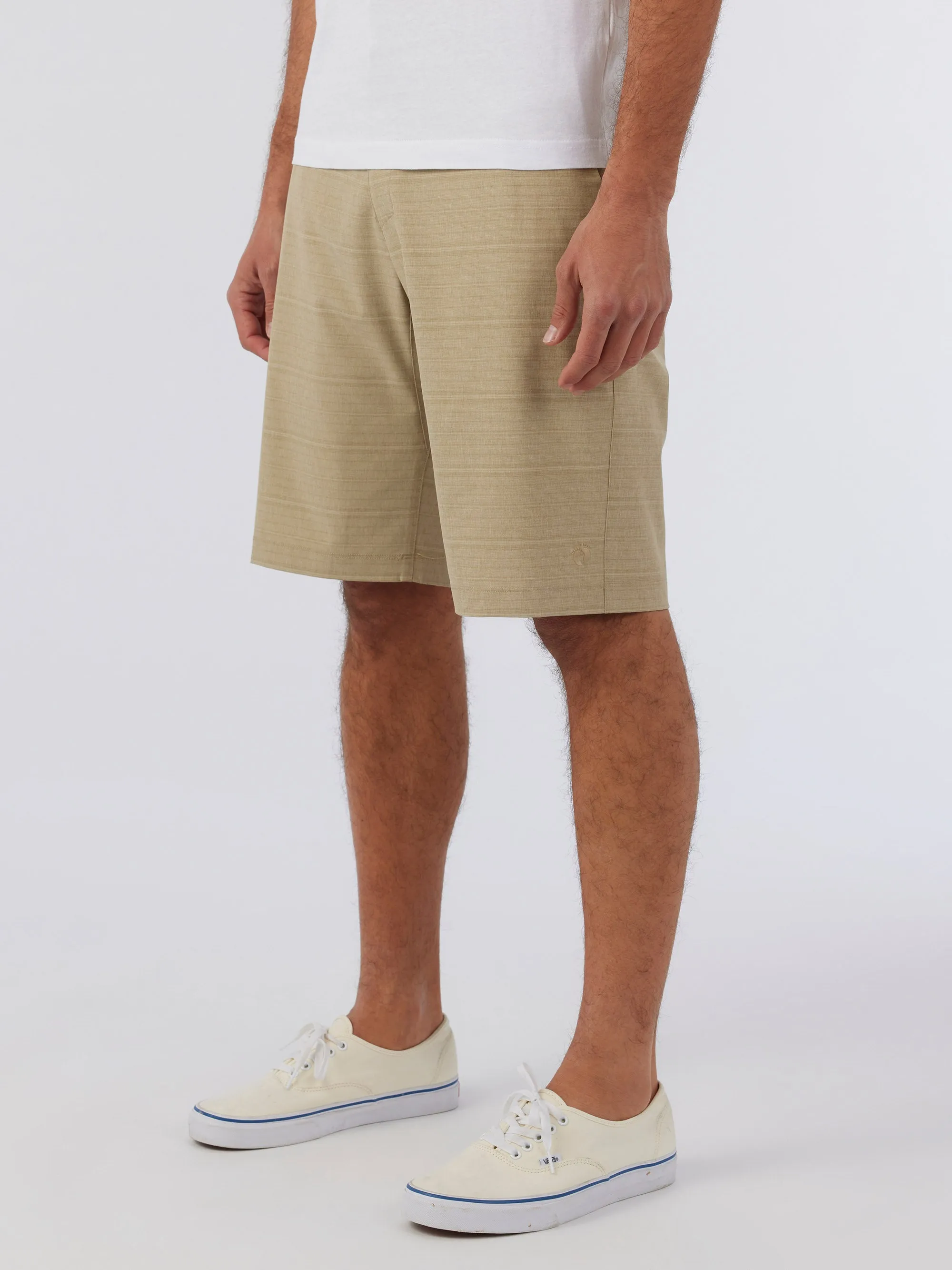 Daybreak 21" Hybrid Shorts