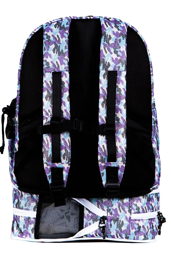 DiamondNet™ in Mythical Camo Rebel Dream Bag with White Zipper