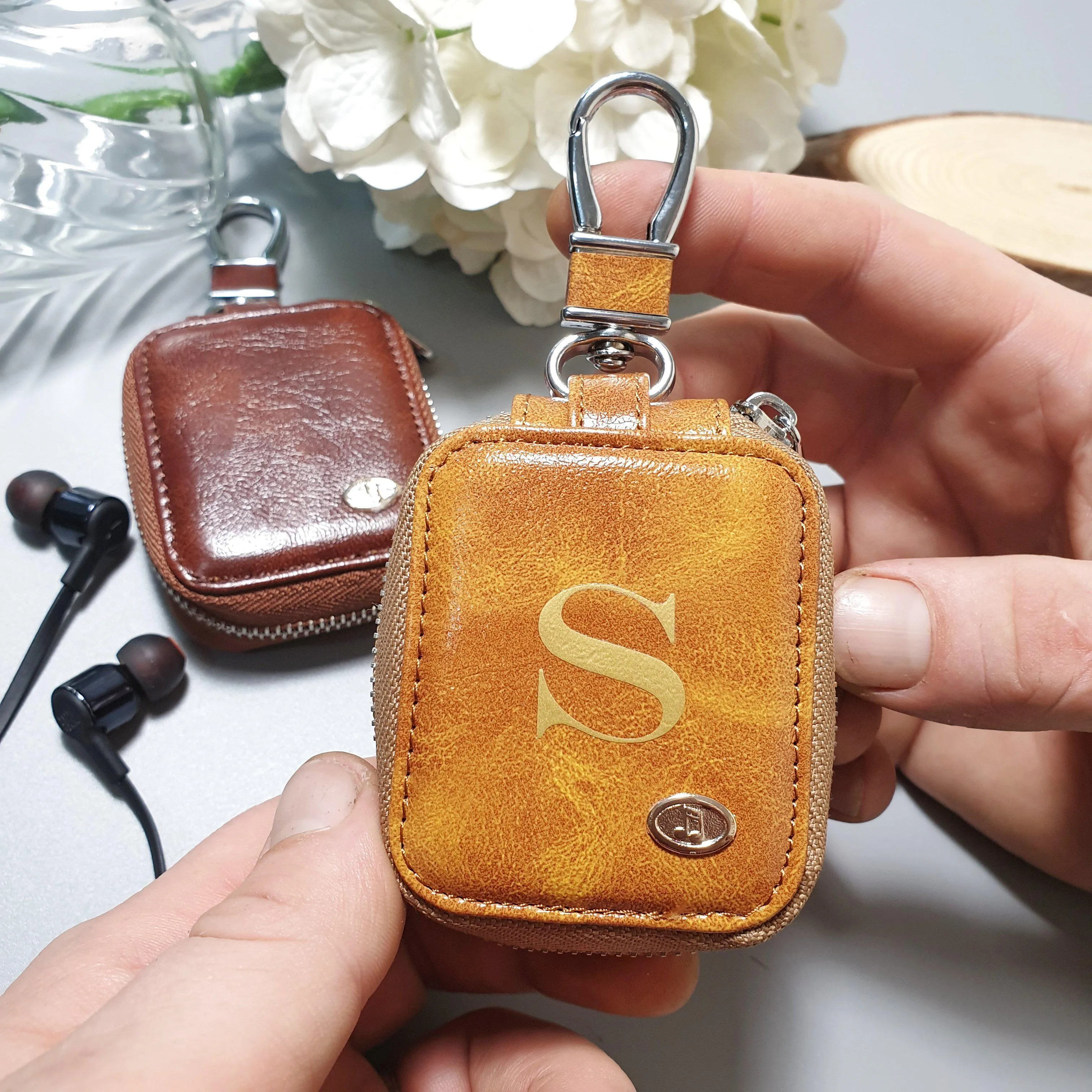 Personalised Headphone Case I Earphone Pouch I Birthday Gift for Him Her