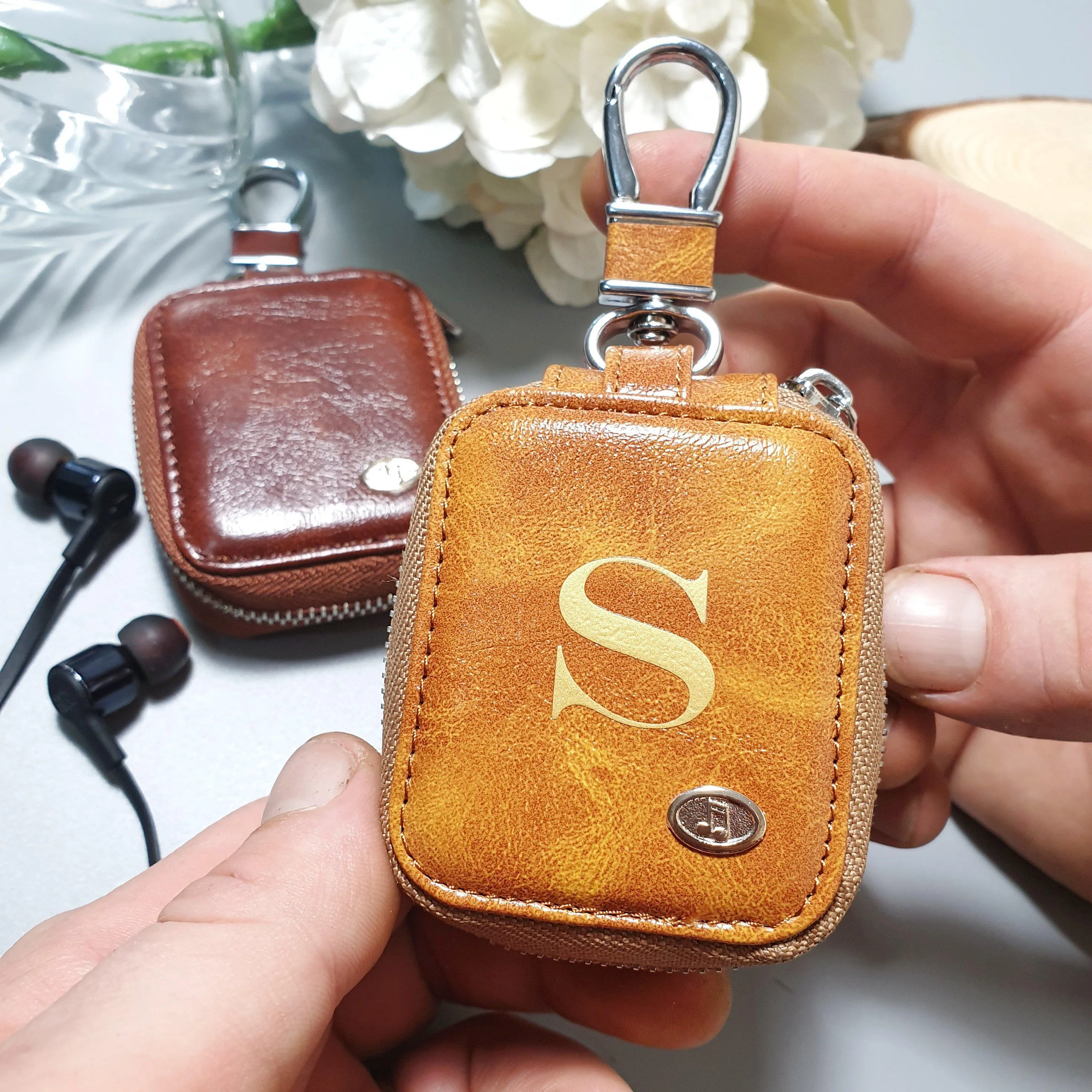 Personalised Headphone Case I Earphone Pouch I Birthday Gift for Him Her