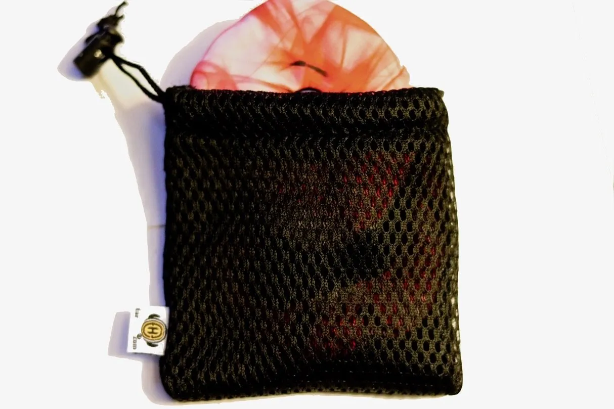 The EarHugz® Washpouch