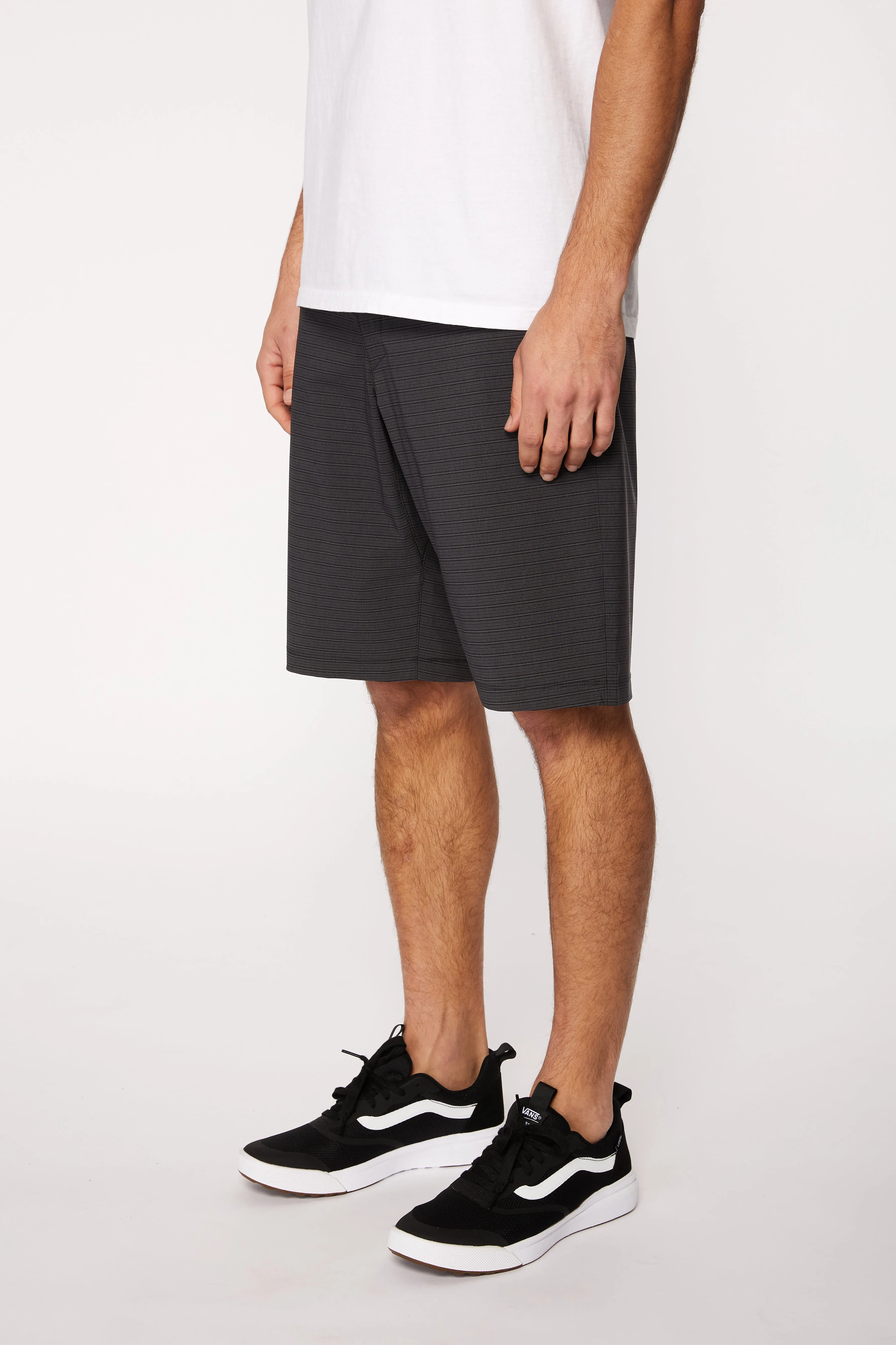 Wharf 21" Hybrid Shorts